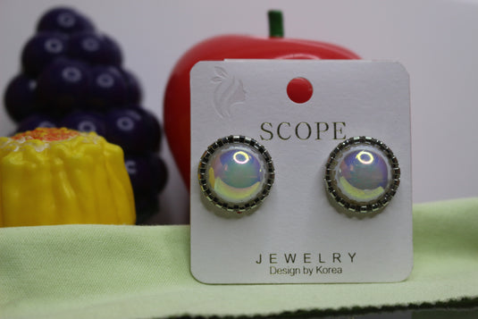 Scope Jewelry – Iridescent Round Stud Earrings with Metallic Border (Silver)