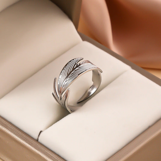 Silver Feather Ring β Adjustable Nature-Inspired Jewelry for Women πͺΆβ¨