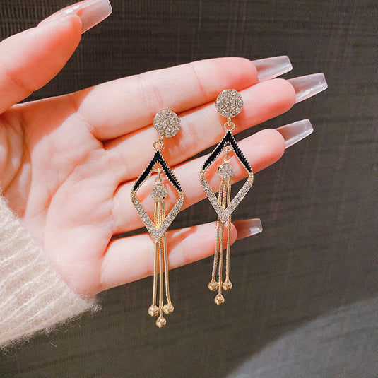 Elegant Gold & Black Geometric Long Tassel Earrings β Premium Party Wear πβ¨