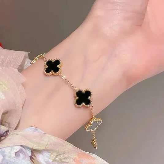 π€ Black Lucky Clover Bracelet