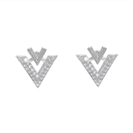 Sparkling V-Shaped Dual-Tone Crystal Stud Earrings✨