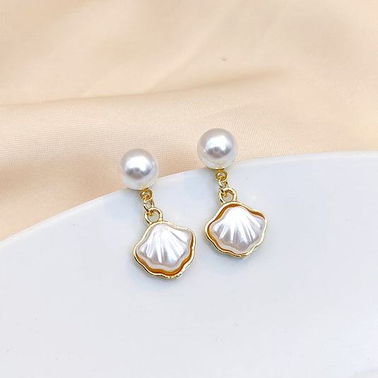 🐚 Pearl Shell Charm Stud Earrings