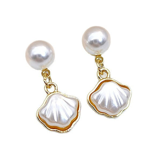 🐚 Pearl Shell Charm Stud Earrings