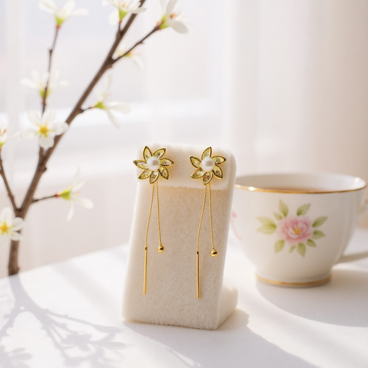 💃 Dangle Earrings