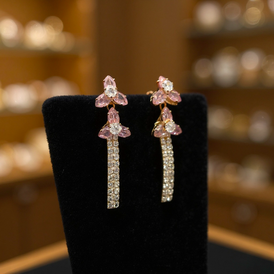 🌸 Luxury Floral Crystal Drop Earrings