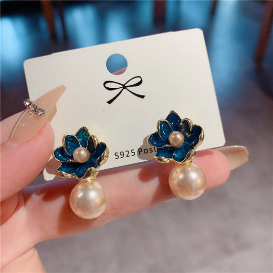 🌸 Elegant Lotus Pearl Drop Earrings