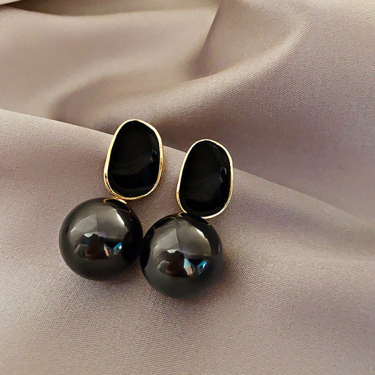 🤍 Luxe Pearl Drop Earrings – Elegant Modern Charm ✨