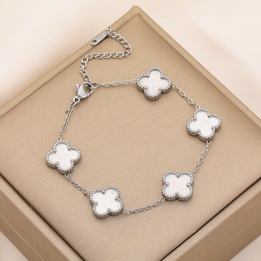 ✨ Silver Clover Link Bracelet – Lucky Charm Jewelry for Women & Girls 🤍