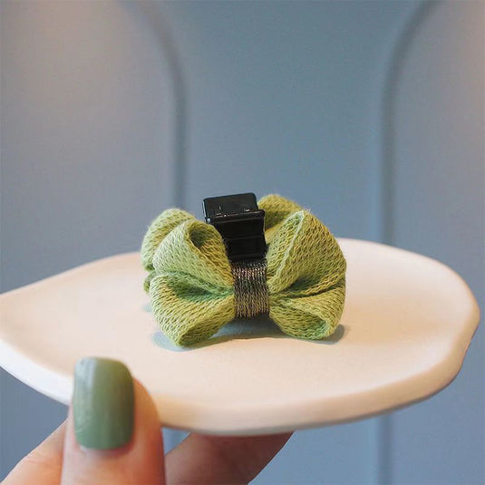 Bow Claw Clip – Cute Soft Fabric Hair Accessory 🎀