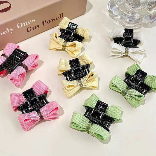 Bow Claw Clip – Cute Soft Fabric Hair Accessory 🎀
