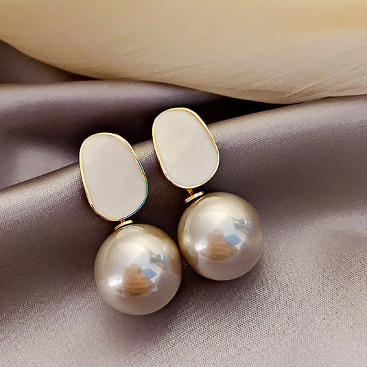 🤍 Luxe Pearl Drop Earrings – Elegant Modern Charm ✨