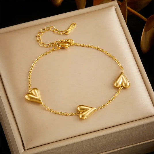 💛 Matte Heart Trio Charm Bracelet
