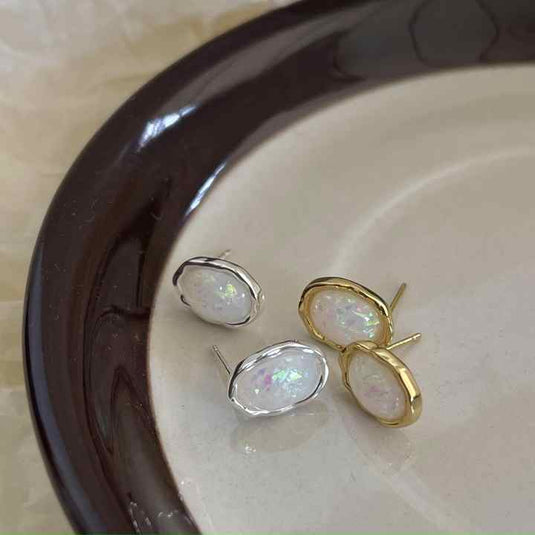 Scope Jewelry – Iridescent Oval Stud Earrings